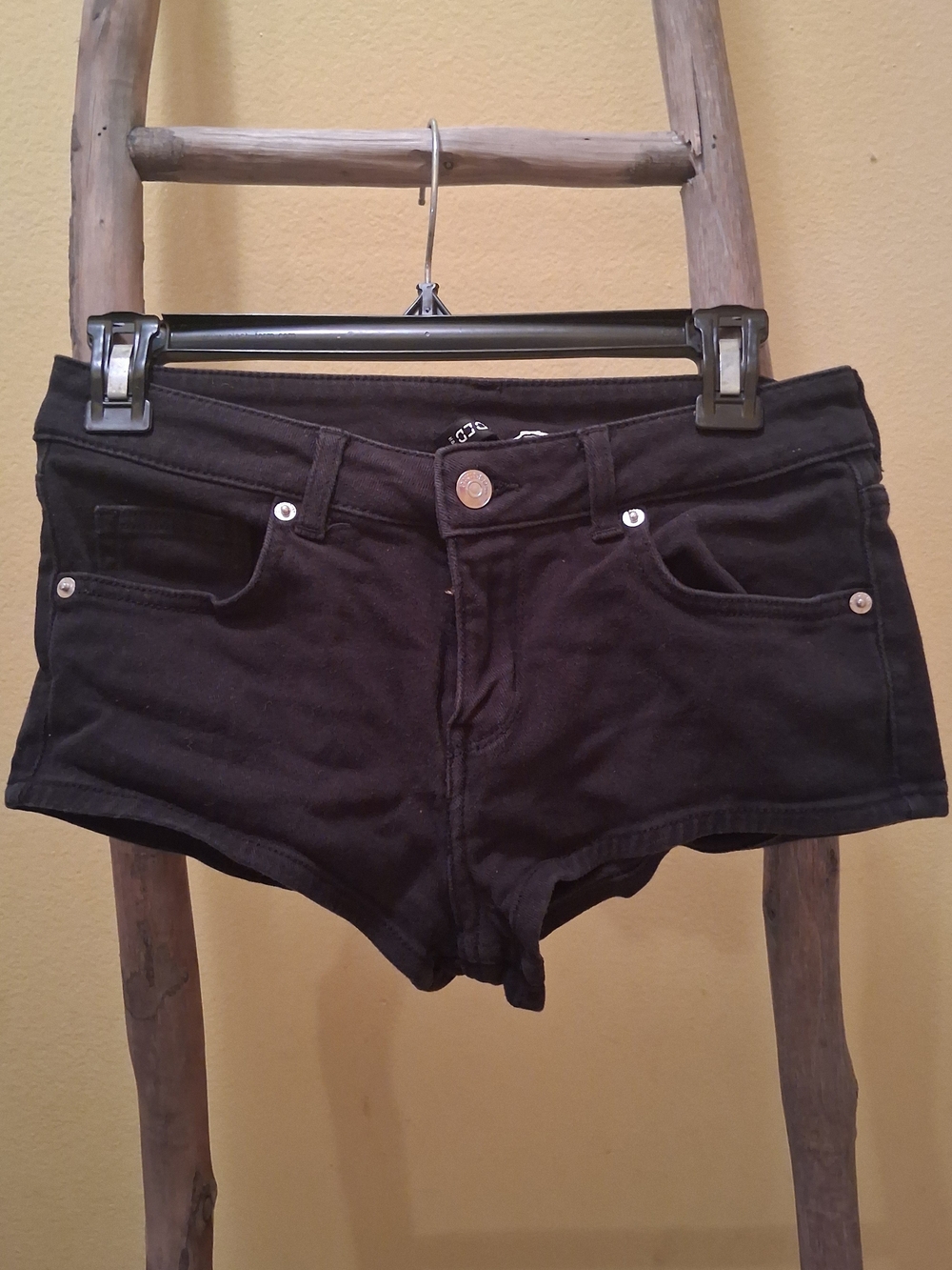 H&M Black Denim Low-Rise Short Shorts
